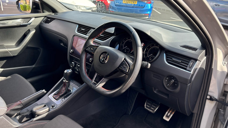 Skoda Octavia 2.0 TSI vRS 5dr Petrol Hatchback